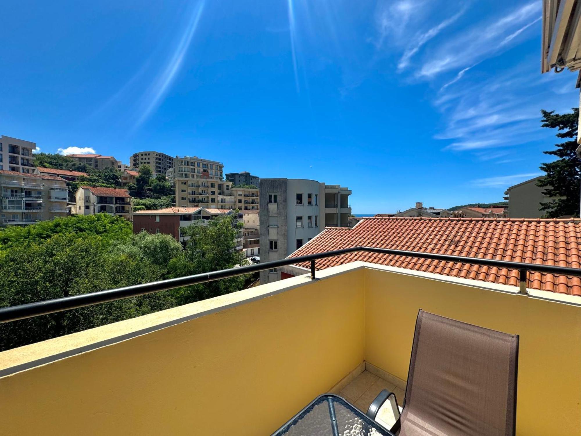 For-A Apartmani Bečići Exteriör bild