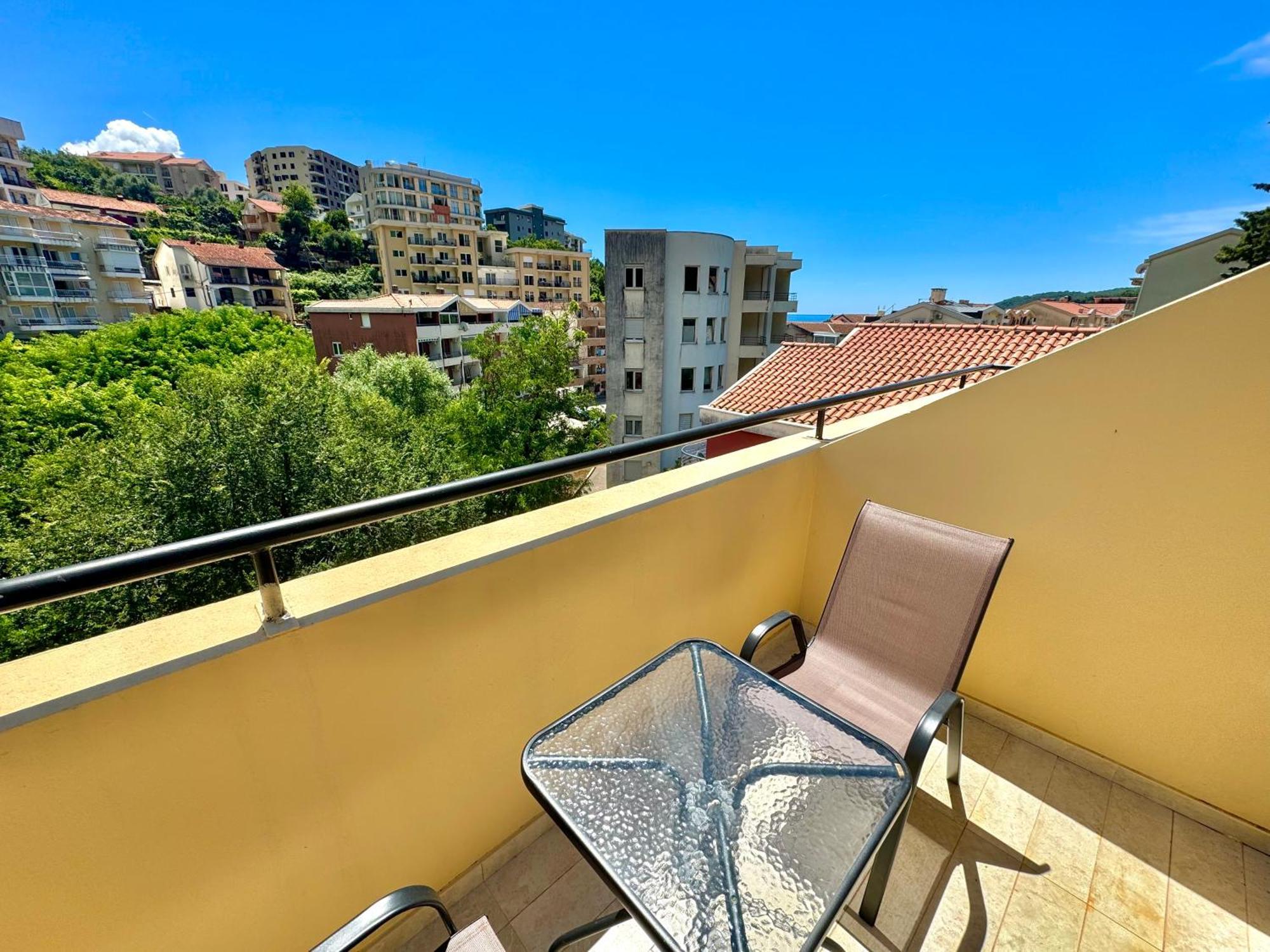 For-A Apartmani Bečići Exteriör bild