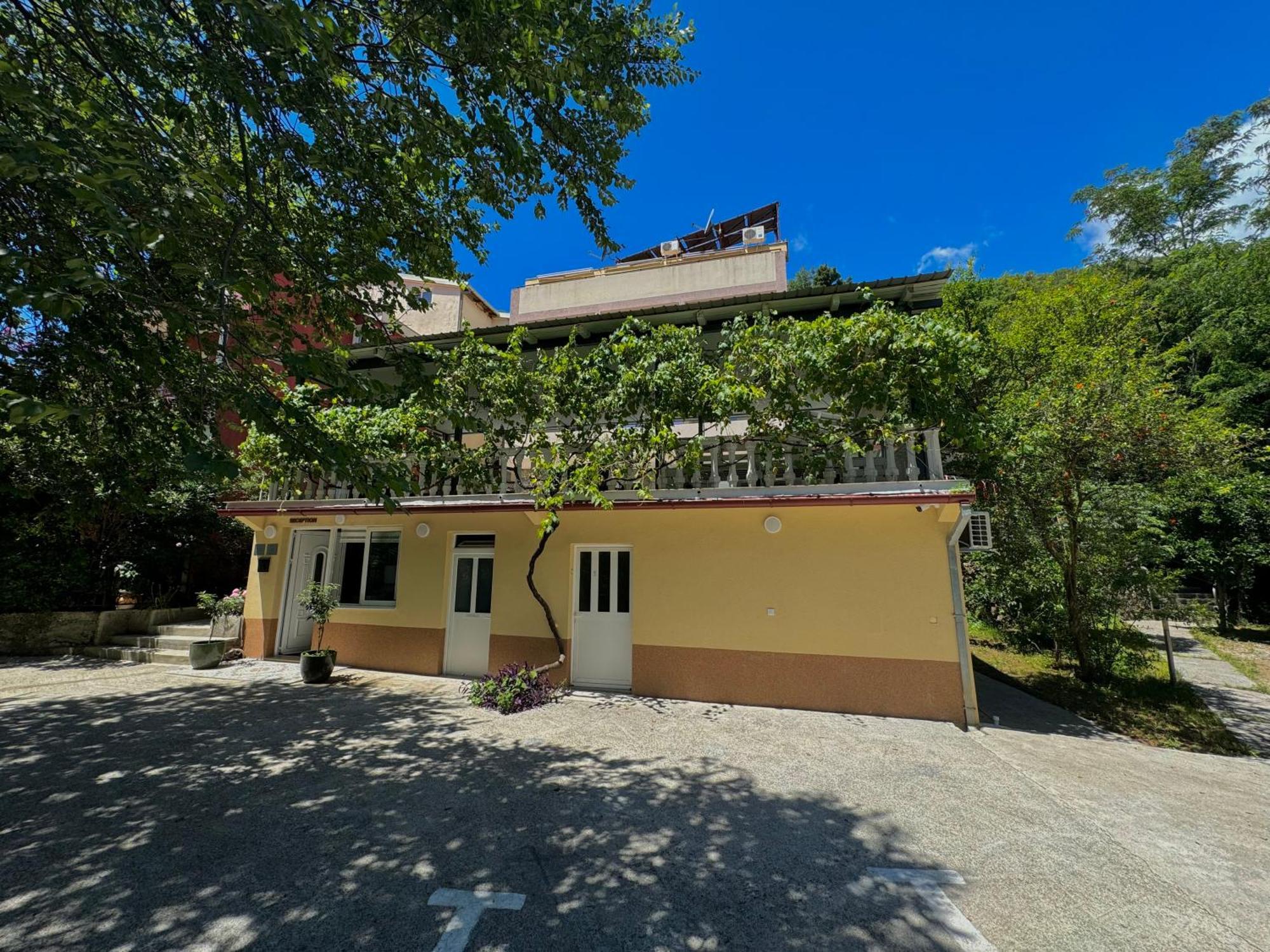 For-A Apartmani Bečići Exteriör bild